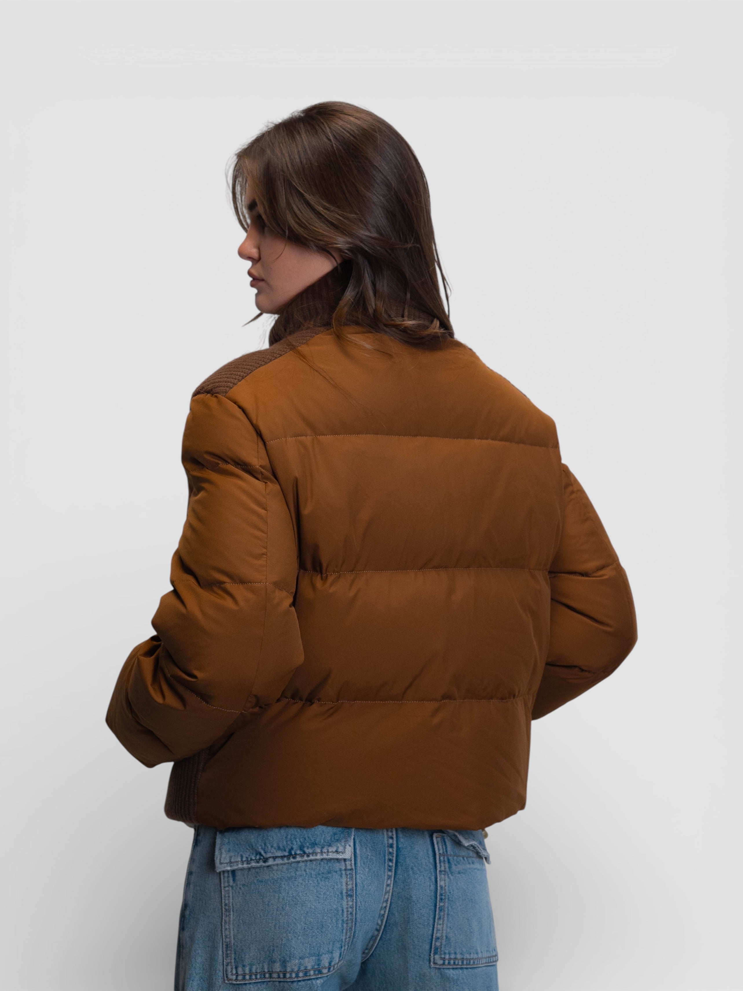 Яке с плетени детайли в кафяво