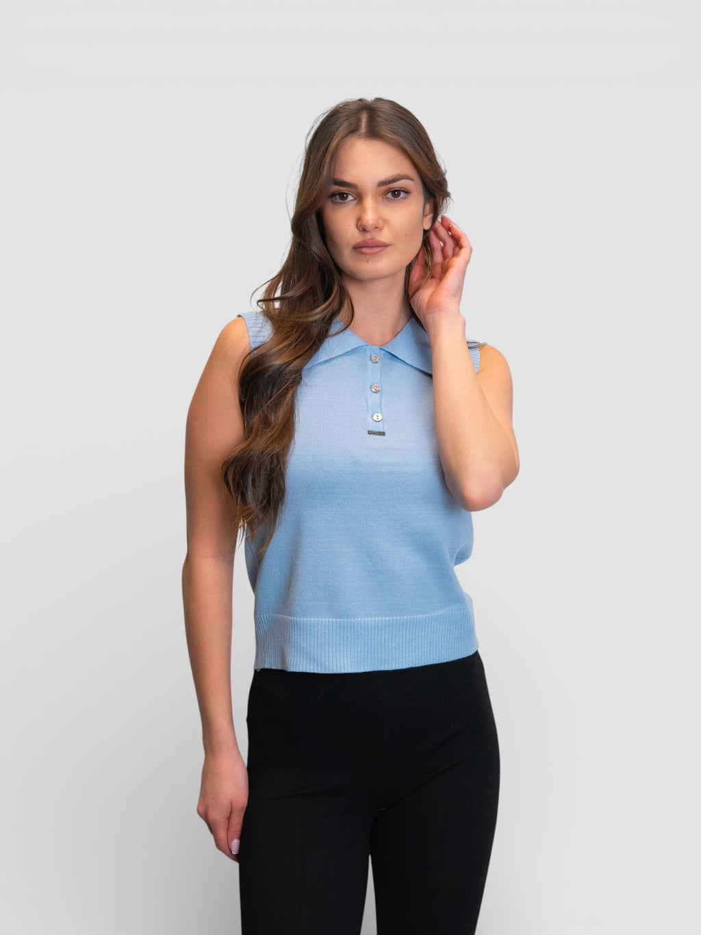 Плетен топ тип „Поло“ без ръкави