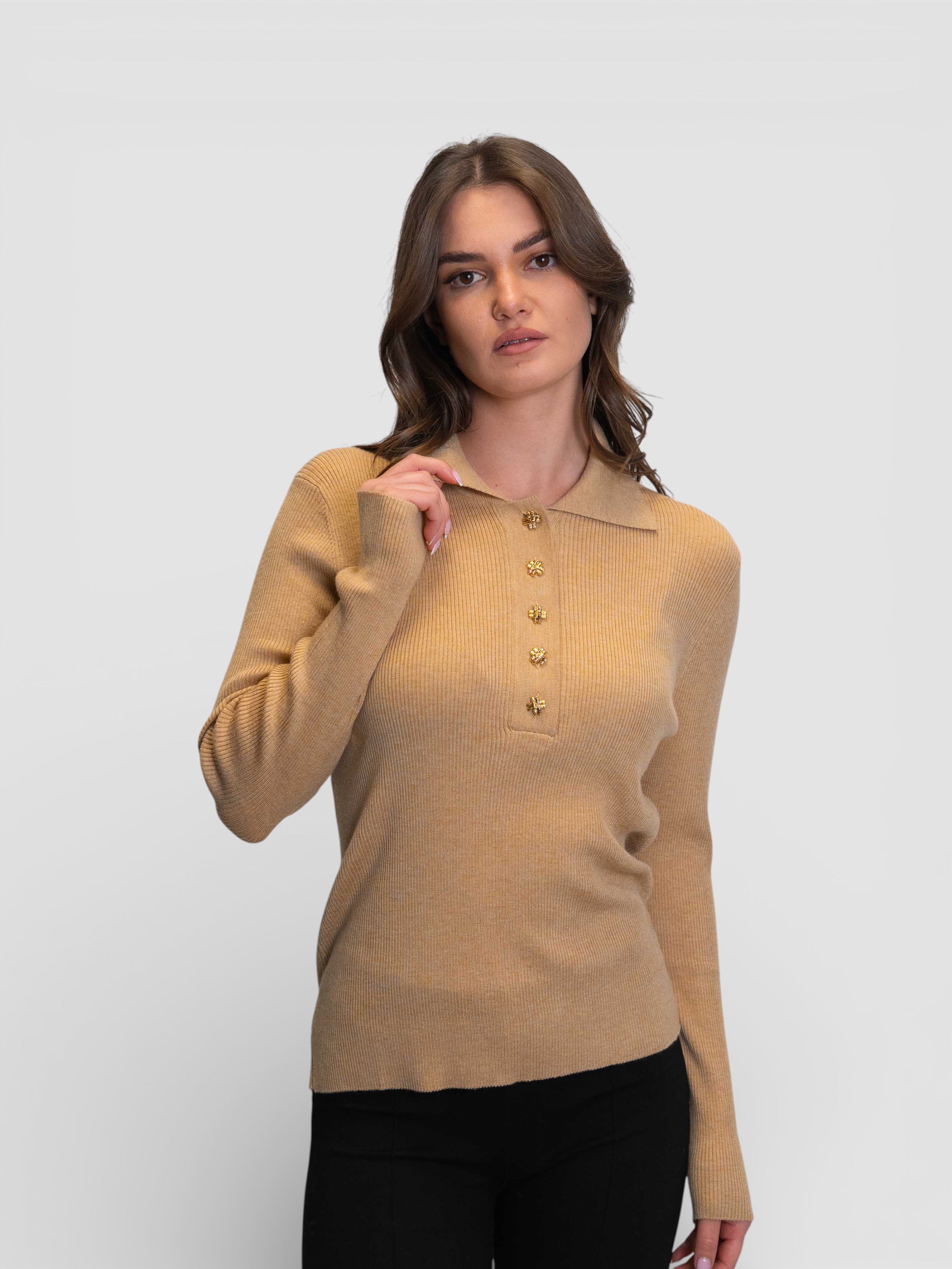 Плетена блуза в цвят „Горчица“ с яка и декоративни копчета