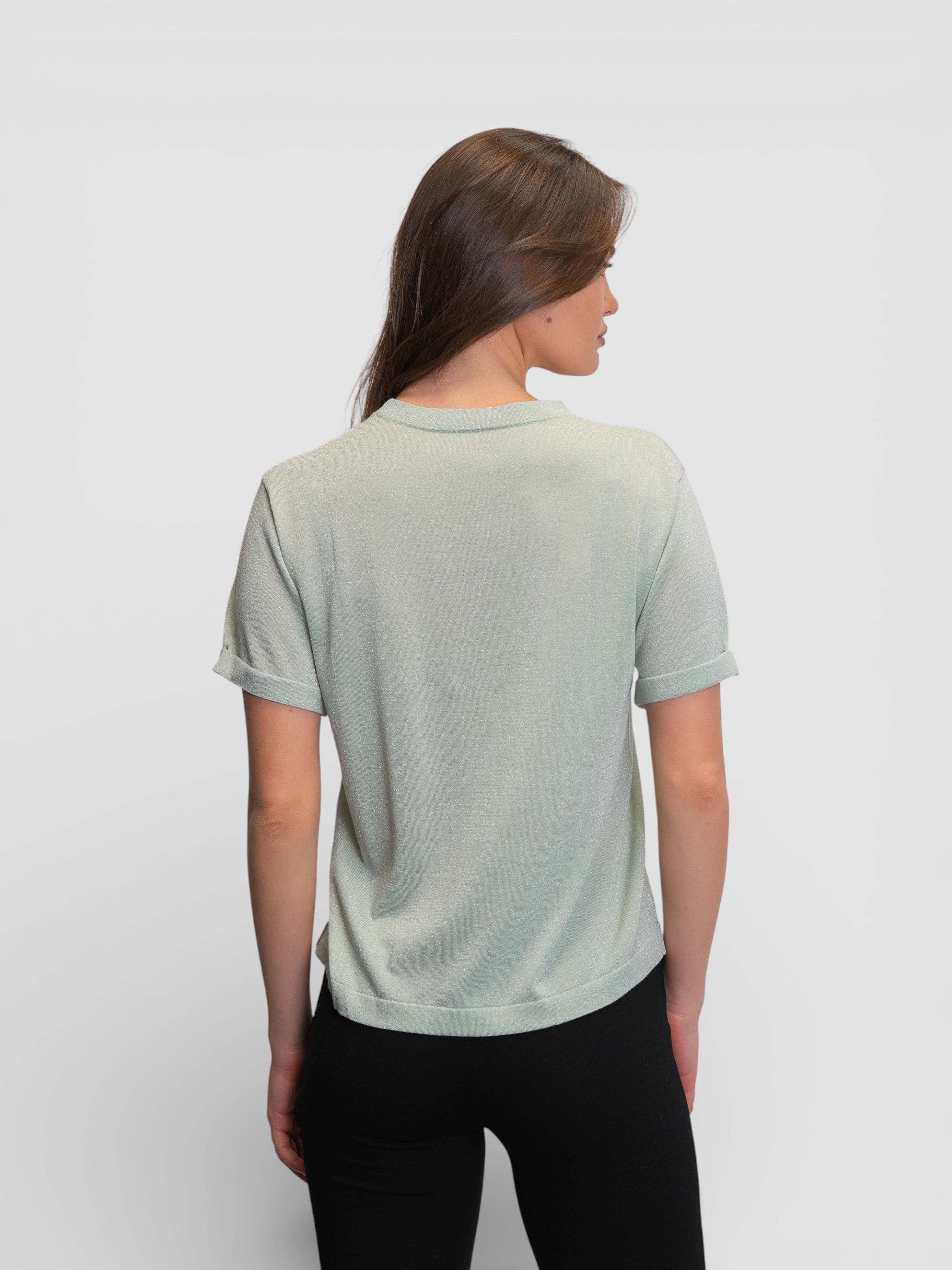 Блестяща тениска в цвят „Мента“ с джоб и подвити ръкави