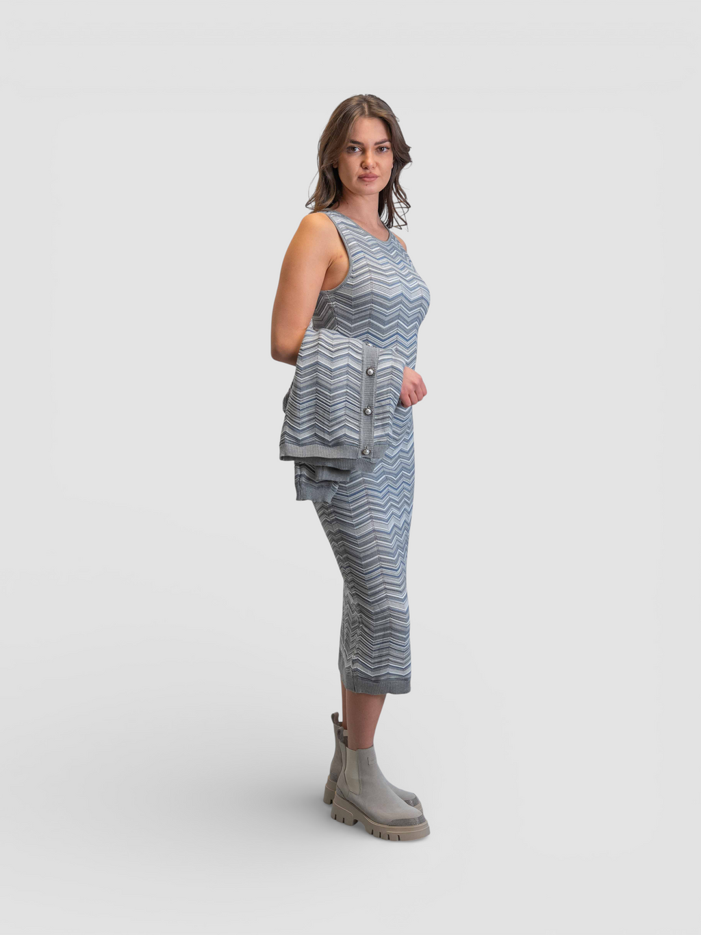 Плетен комплект от две части със зиг-заг мотив