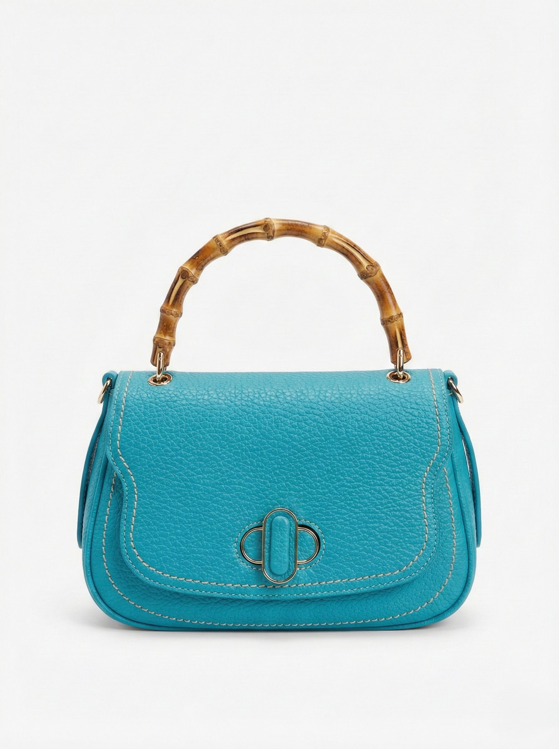 Кожена чанта с бамбукова дръжка и декоративен шев