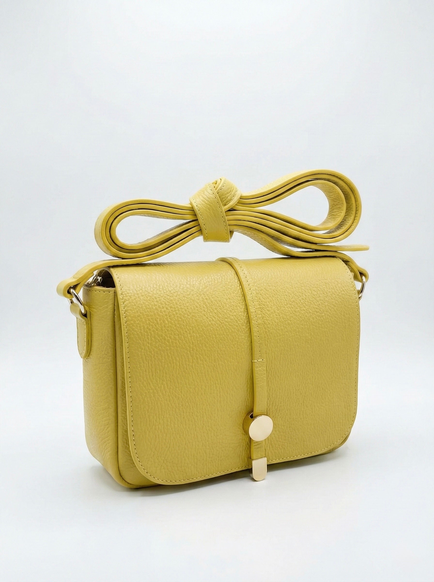 Жълта чанта през рамо